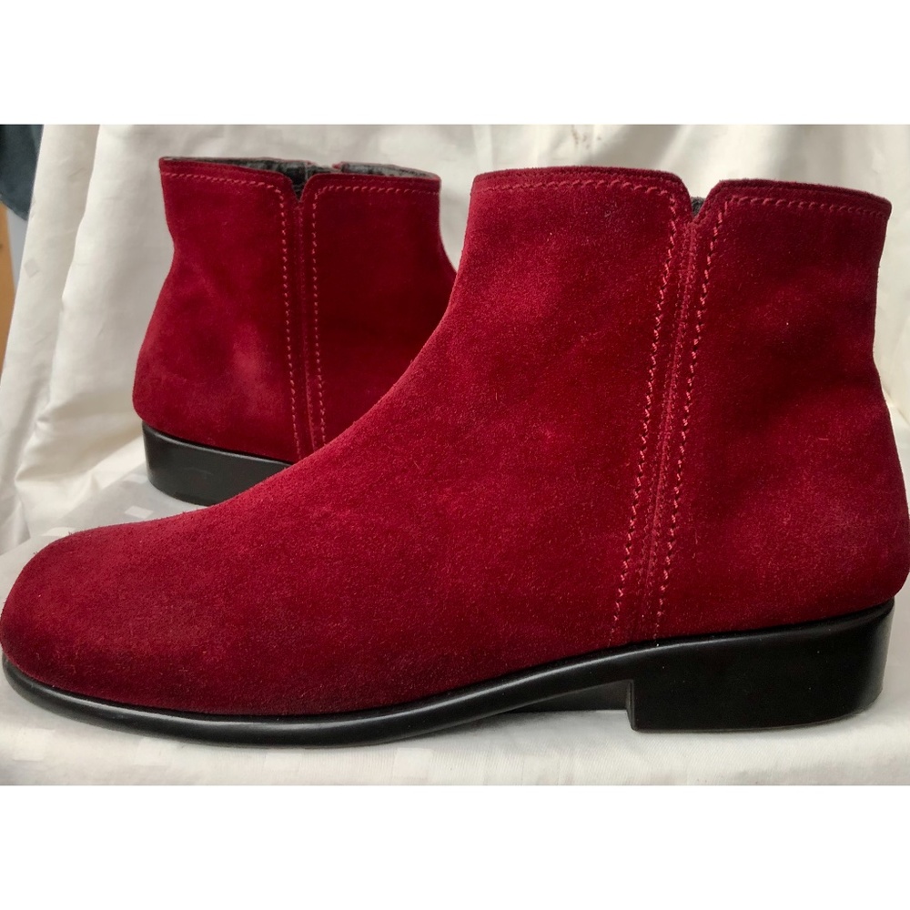 Red suede Aerosoles Booties 8.5